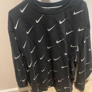Nike Men's Black and Gray Crewneck Sweater